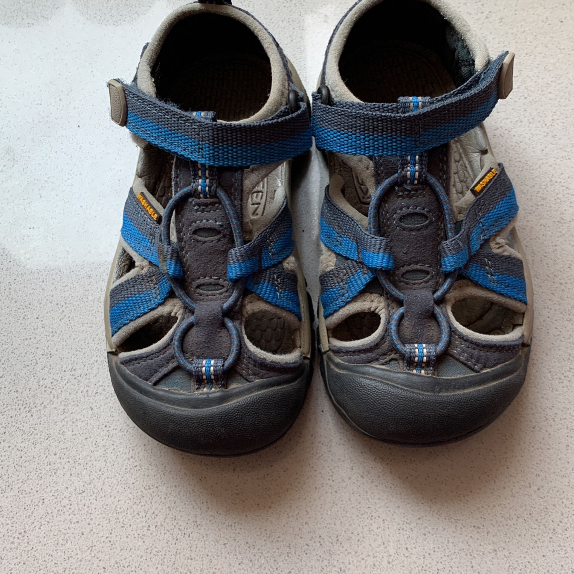 Boys sandals(brand Keen) washable , size 10(toddlers 