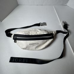 Pre Owned Good  Fiorelli Sport Belt Bag Fanny Pack PU Synthetic Leather  Ivory White Black