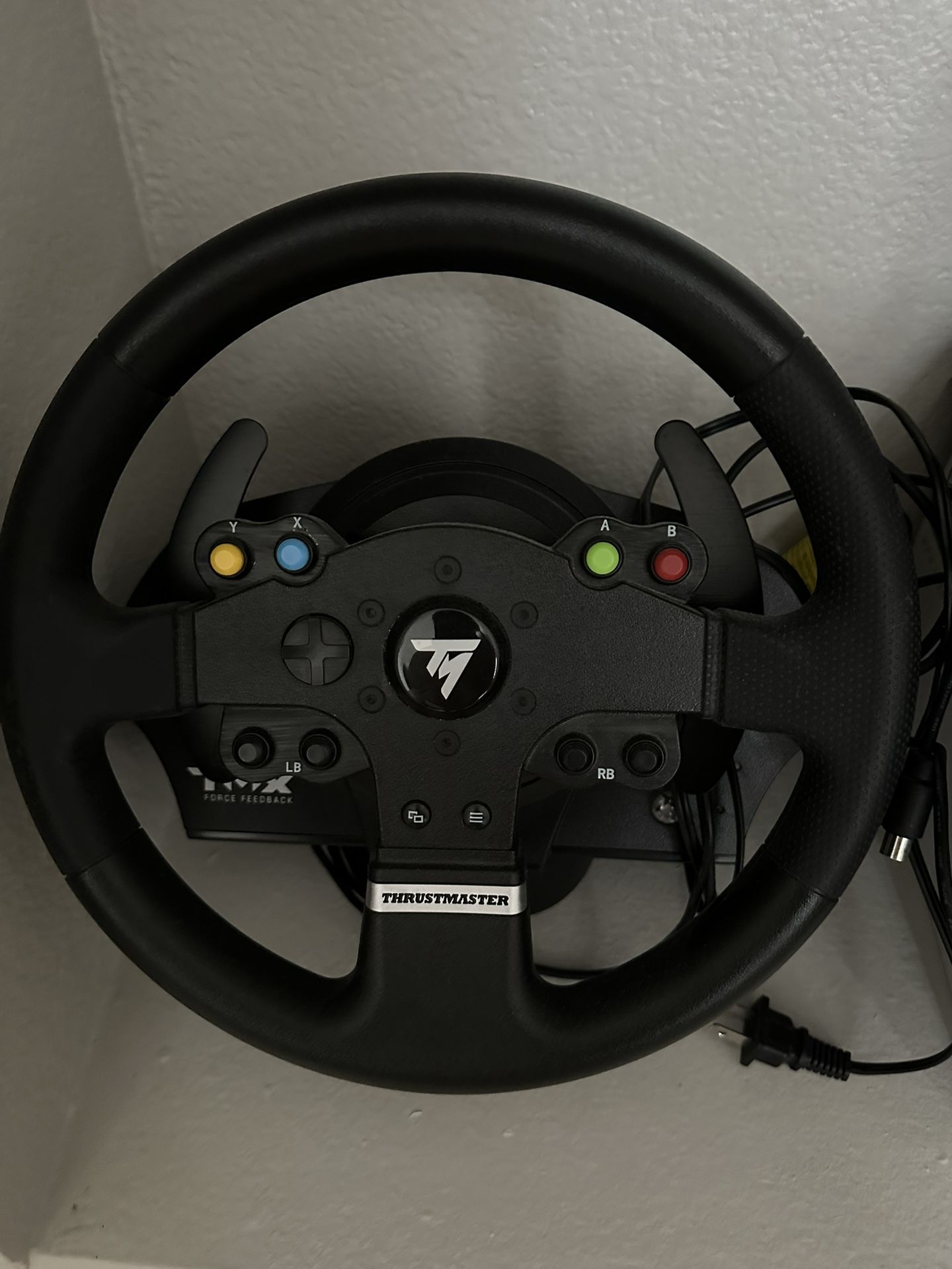 ThrustMaster TMX Racing Wheel with force feedback and racing pedals