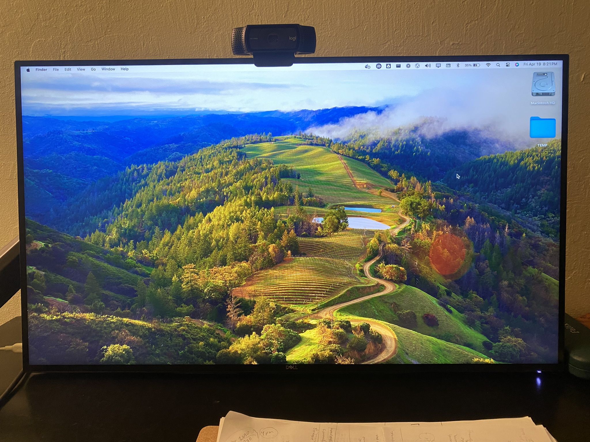 4k 27” USBC Passthrough Dell Monitor Thin Bessels w arm mount