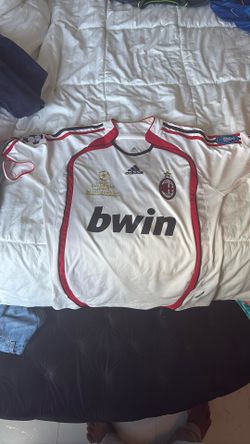 KAKA Milan jersey Half Off