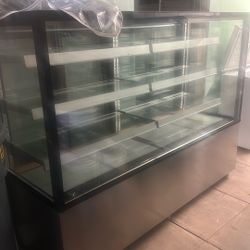 Refrigerant Bread/Cake Displays
