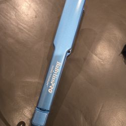 1.25" Babyliss PRO Flat Iron Hair Strengthener