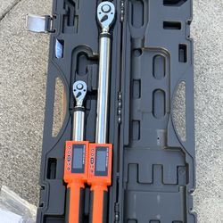  Digital Torque Wrench Set, 2 Pieces, 1/2, 3/8 Inch Drive, 72-Tooth, ±2% High Accuracy Electronic Torque Wrench - Orange 