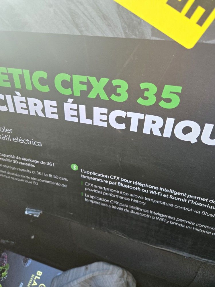 CFX3 35 powered Cooler