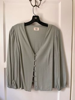 Marine Layer Sage v neck button down blouse size S