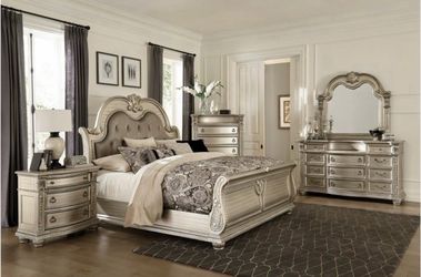 4 PC Brand new Bedroom Set