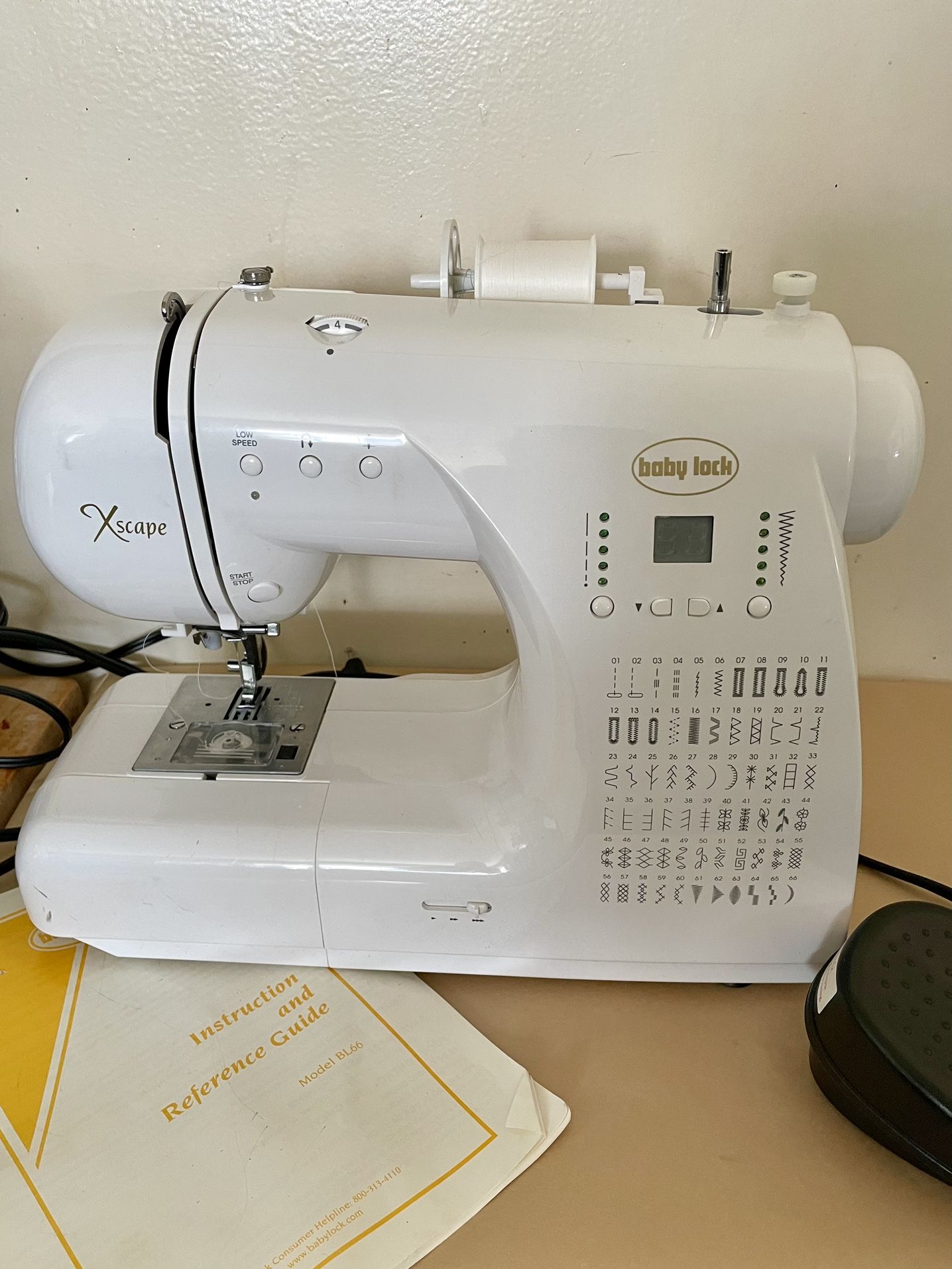 Baby Lock Embroidery Sewing Machine Great! 66 Patterns..