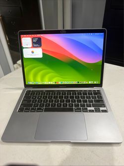 APPLE MACBOOK PRO 13” TOUCHBAR 4 THUNDERBOLT 3 PORTS QUAD CORE i7 16GB RAM 500GB