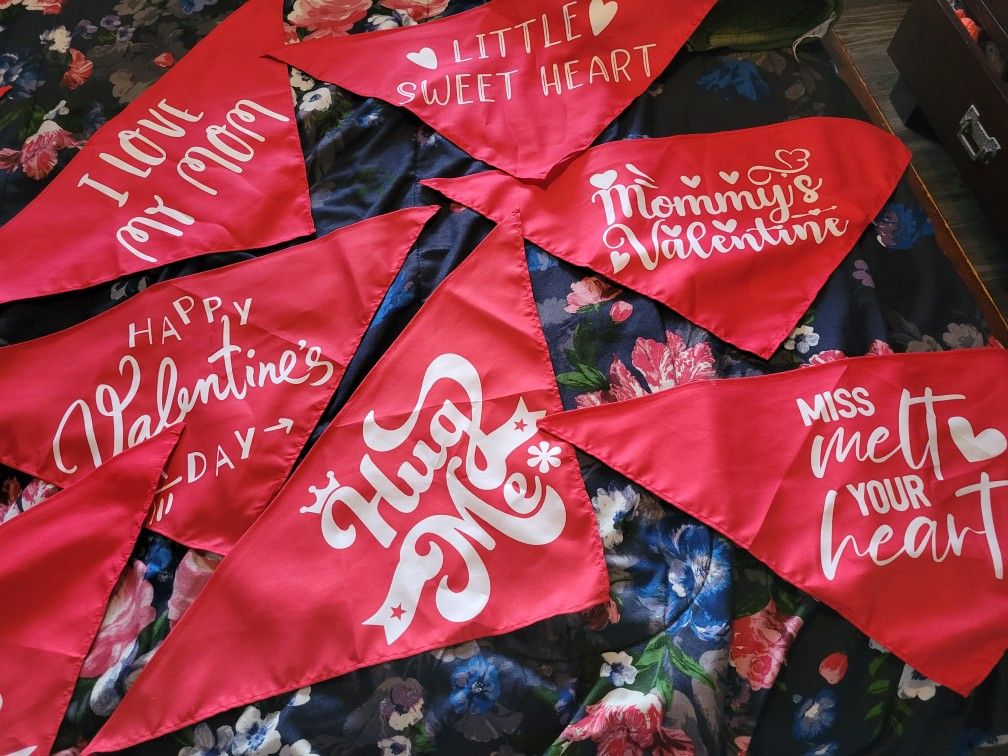Doggie Bandanas Red Valentines