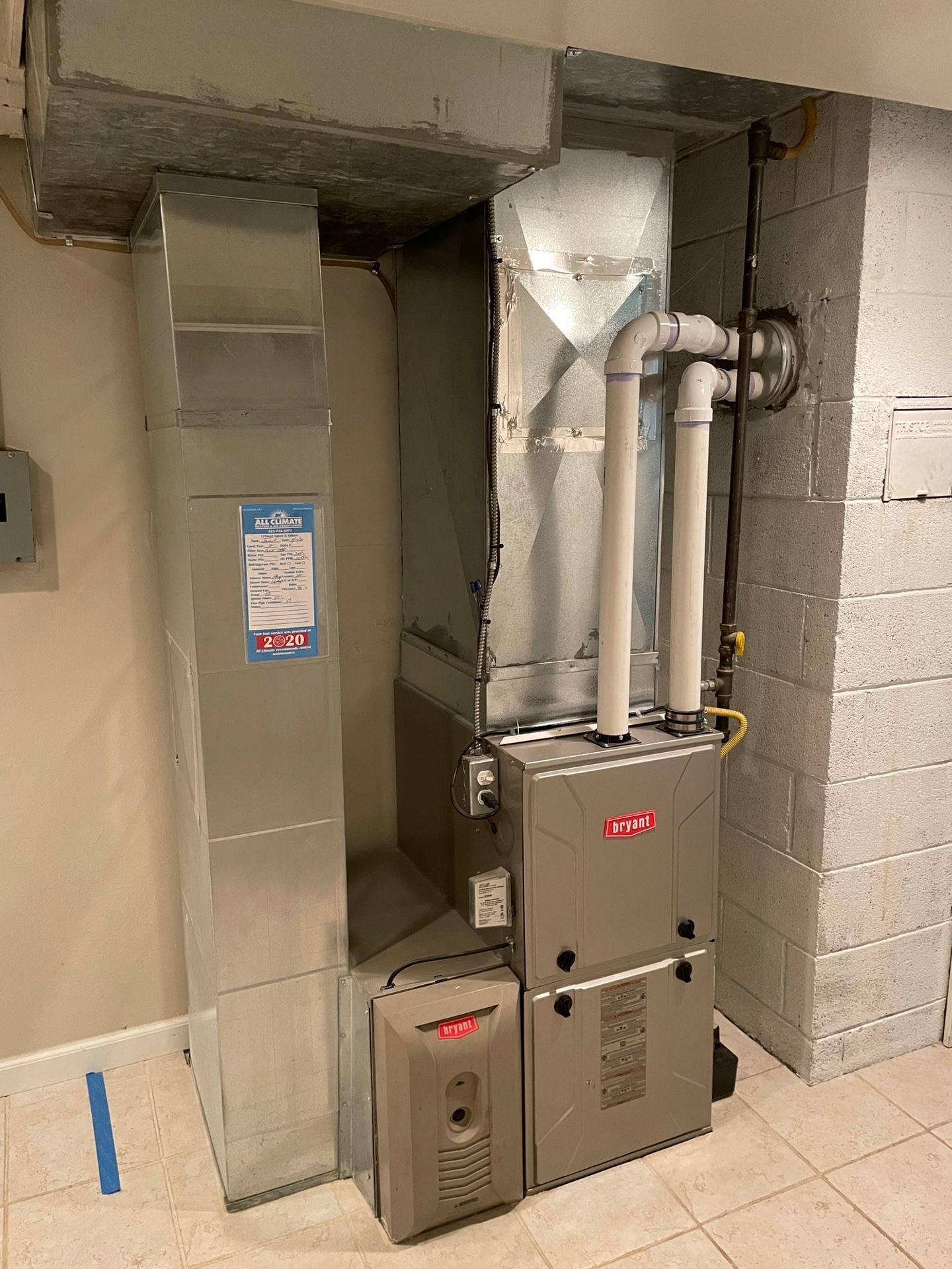 Bryant "Preferred Series" 60,000 BTU Single Stage Variable Speed Gas Furnace and Bryant Evolution Perfect Air Air Purifier