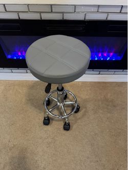 BRAND NEW**Gray Rolling Adjustable Height Stool