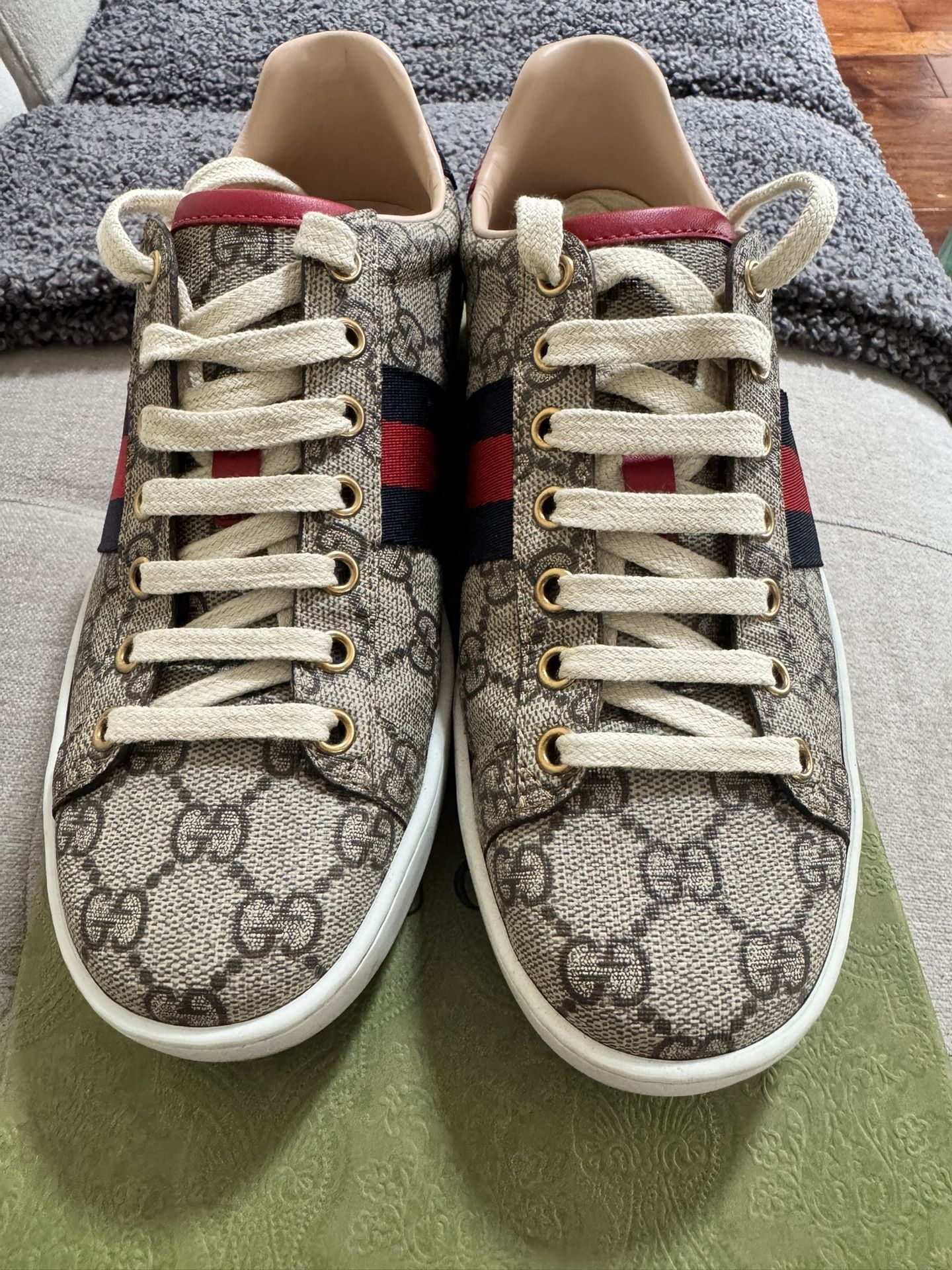 Women’s Gucci Shoes
