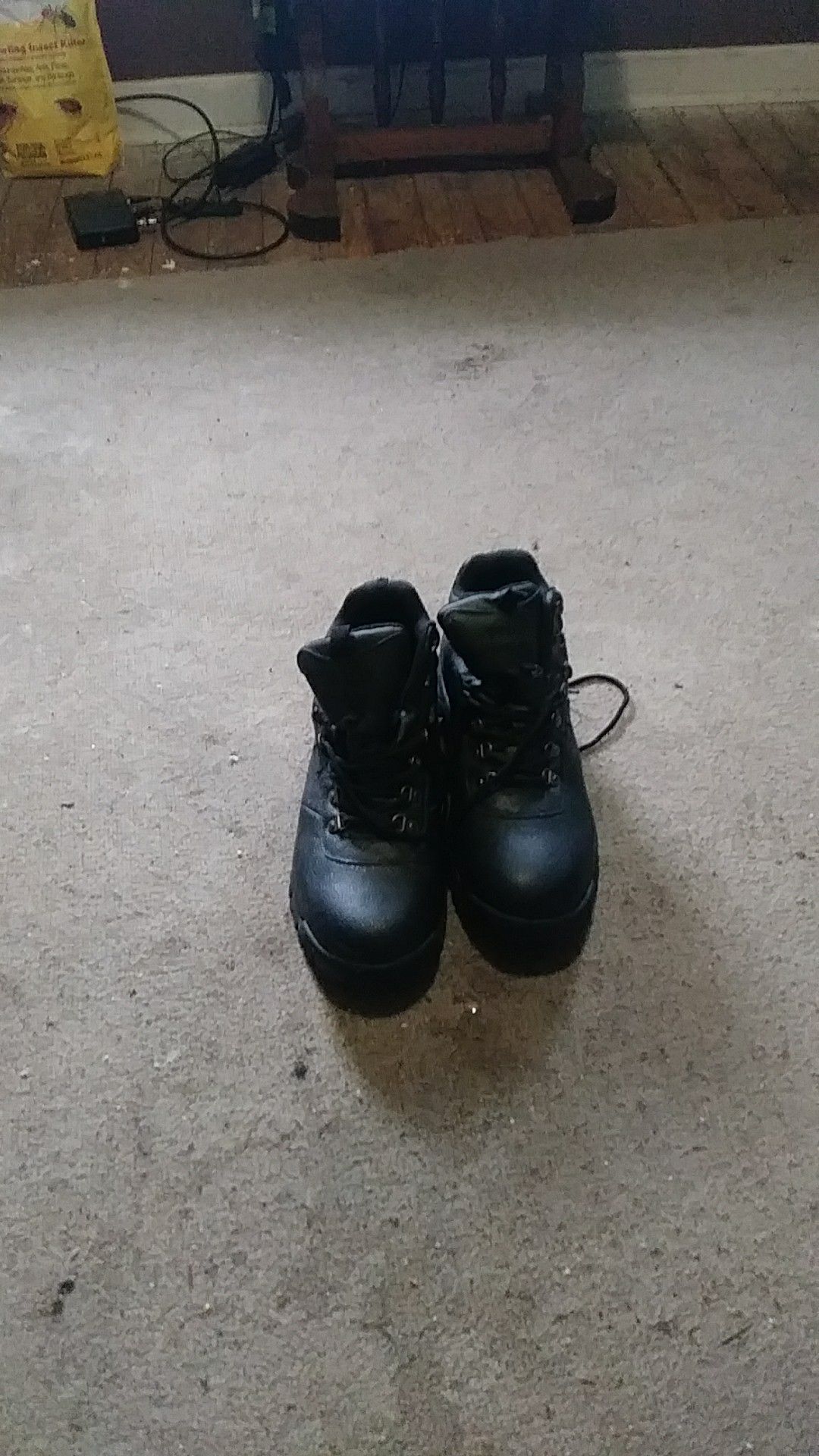 Work boots waterproof