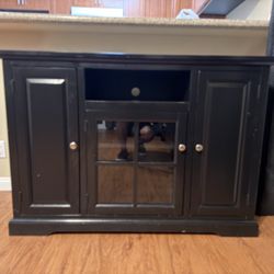 Entertainment Center (black)