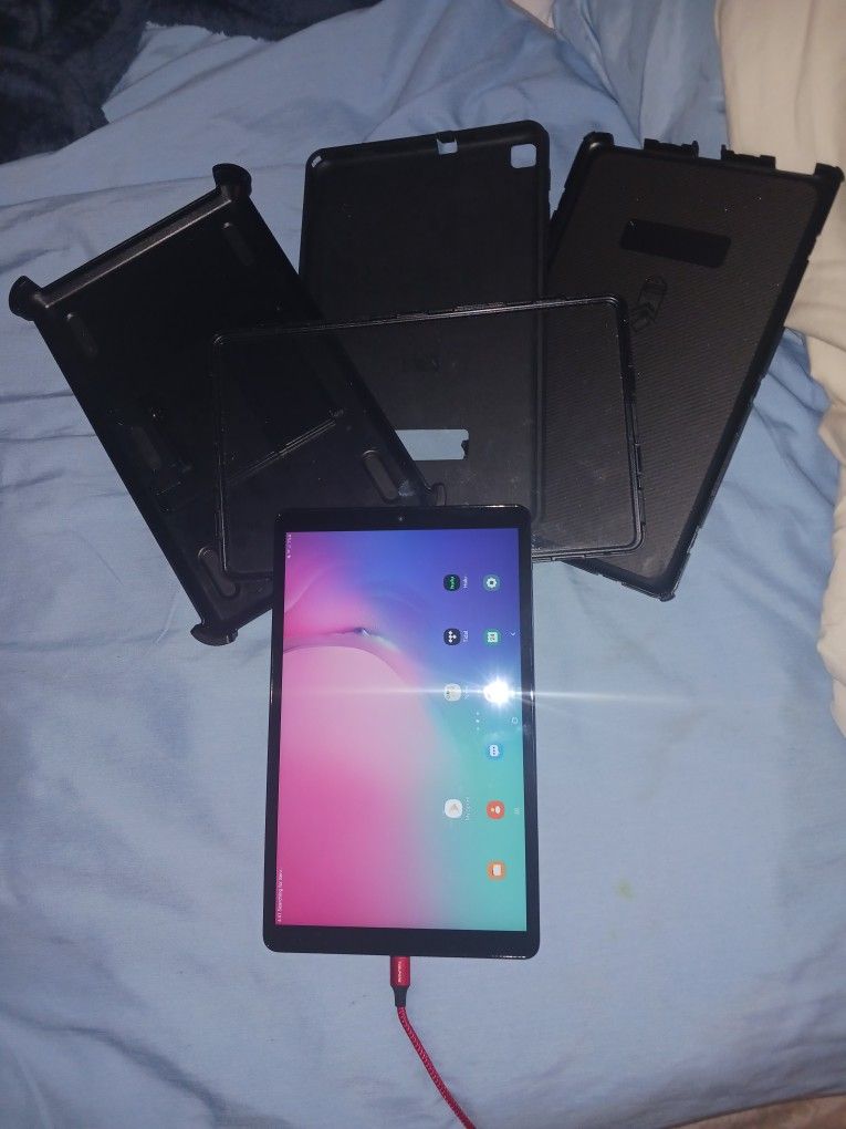 Galaxy Tablet A Only Used For Work, Go For Around 200$, Not A Scratch On It, Perfect Condition, Plus OtterBox Case Worth 60$ Included