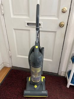Kenmore Bagless Upright Vacuum Cleaner with Accessories
