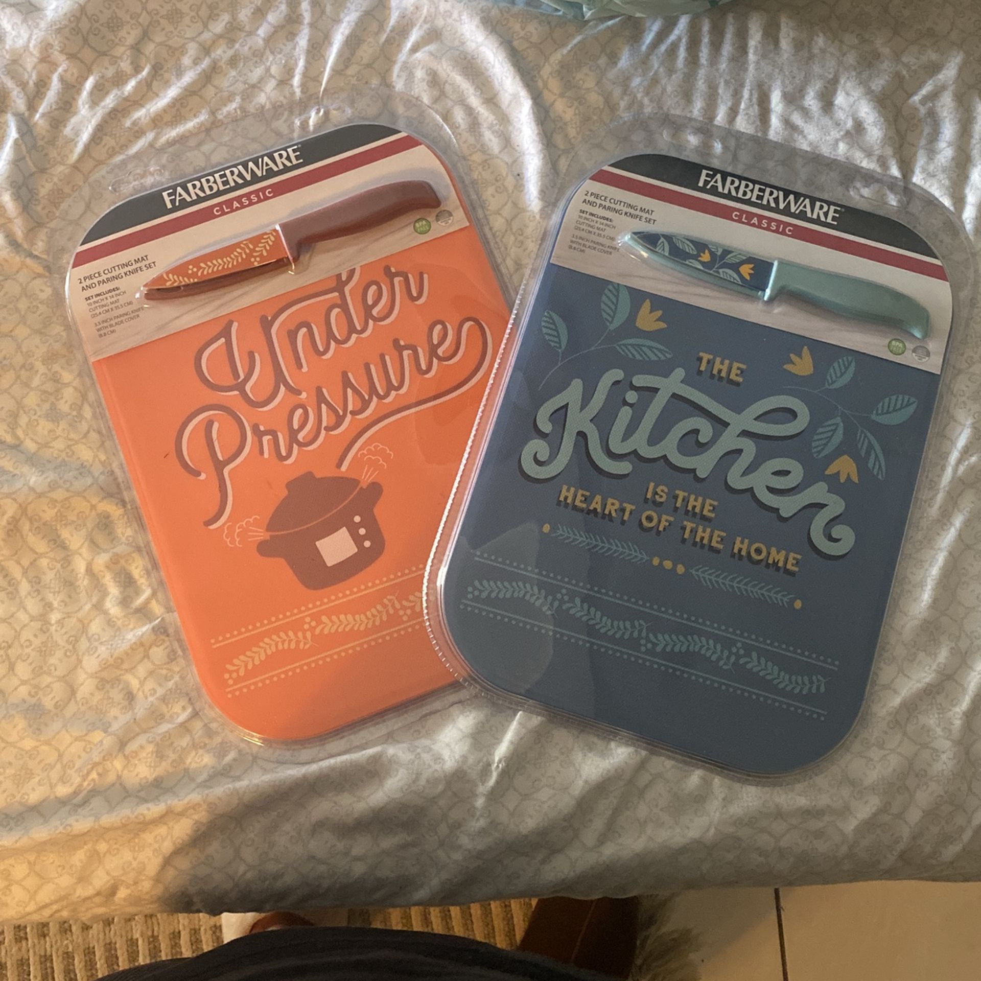 Set Of Two Cutting Board And Knife Set