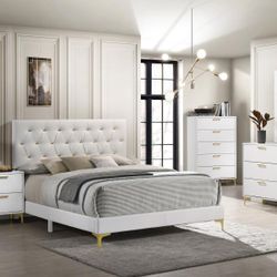 Brand New Queen Bedroom Set - White and Black Available - Fast 🚚