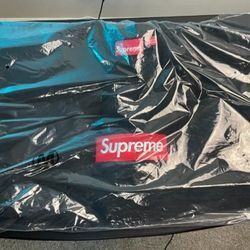 Supreme Crewneck Sweater Box Logo Sz. Medium