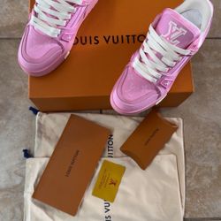 Louis Vuitton Arch Light Sneaker Size 7 US Women’s 