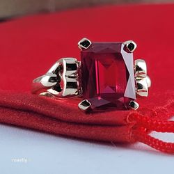 10K Yellow Gold Ruby Gemstone Ring Size 4.25 - Solid Gold!/ Anillo de Oro con 1 Gema Rubí! 👌🎁Post Tags: 10K 14K
