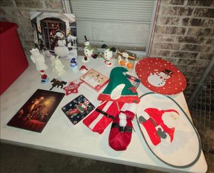 Christmas bundle all for $7