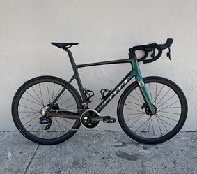2023 Scott Addict RC 20 carbon road bike