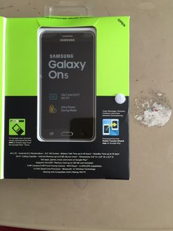 Tmobile Samsung Galaxy On5 4G LTE with 8GB Memory Prepaid Cell Phone - Black