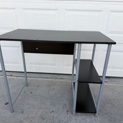 Computer Desk $20 Pick Up Only Bonanza And Lamb 