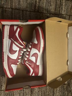 Nike gym red dunks