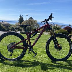 2020 Diamondback Release 1 27.5 Mountain Bike