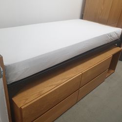 COMPLETE TWIN BED SET WITH BOTTOM DRESSER, BED AND FRAME, please....read all (HOME4)