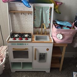 Kitchen play set