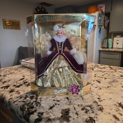 Happy holidays barbie 1996
