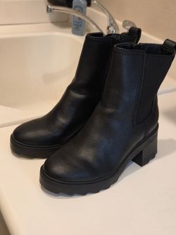 Women's Zodiac Teresa Chelsea Boots 7-1/2