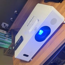 5000 lumens Hitachi video movie TV Projector