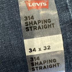 Women’s 314 shaping straight Levi’s size 34 x 32