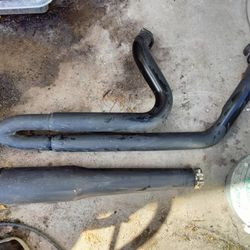 Harley 2into 1 Performance Pipes. Never Installed!