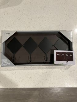 Brand new Hanging Key Holder/ Key Hook Rack