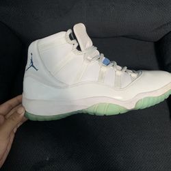 Jordan 11’s Legend Blue 
