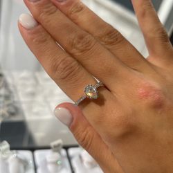 14k Gold Diamond women’s rings on Sale