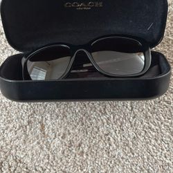 NEW Coach Sunglasses Women's Black/Polarized
