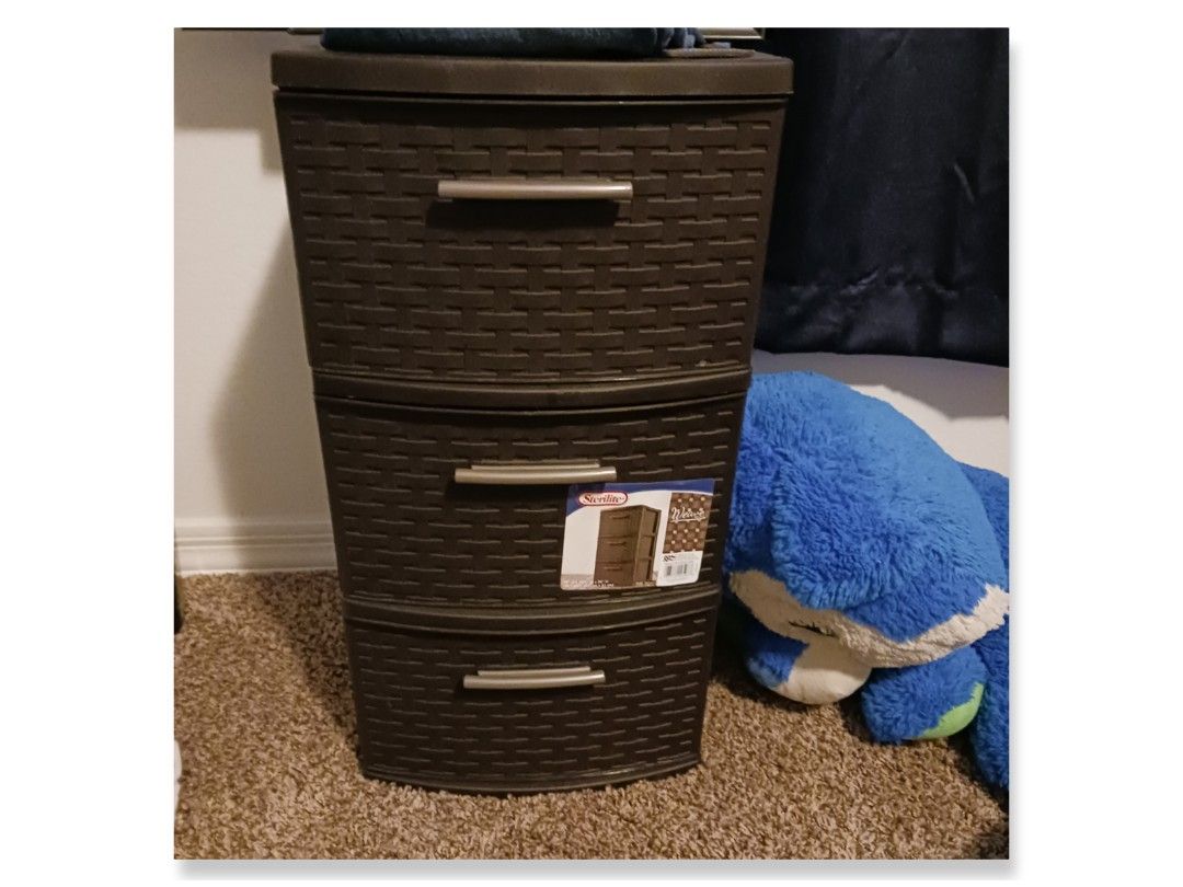3 Drawer Plastic Cubby Storage Asking $30 Must Pick Up Broadway And APACHE BUCKEYE AZ CASH ONLY PLS THANKS Check Out My Page All Types Of Stuff Downsi