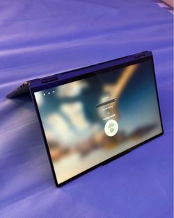 Vendo solo por hoy a  $500 laptop Lenovo Yoga 7 2-in-1 16IML9