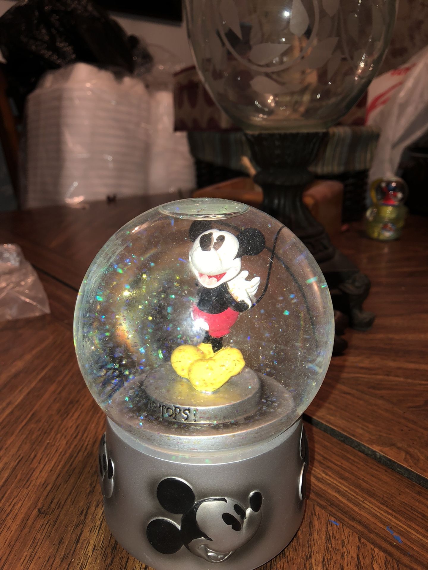 mickey mouse snowglobe