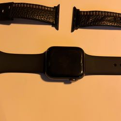 Apple Watch 5. Cellular +WiFi. Midnight Finish . 44mm. 