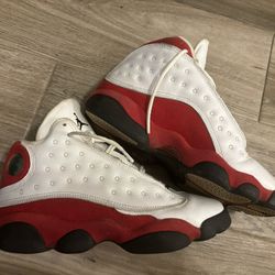 Size 4.5 - Jordan 13 Retro Chicago 2017
