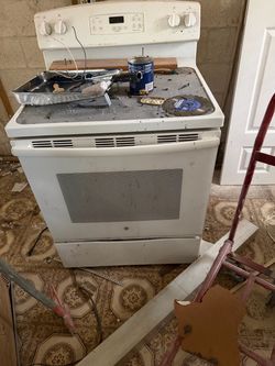 GE stove