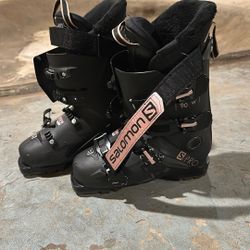 Salomon Ski Boots 26/26.5